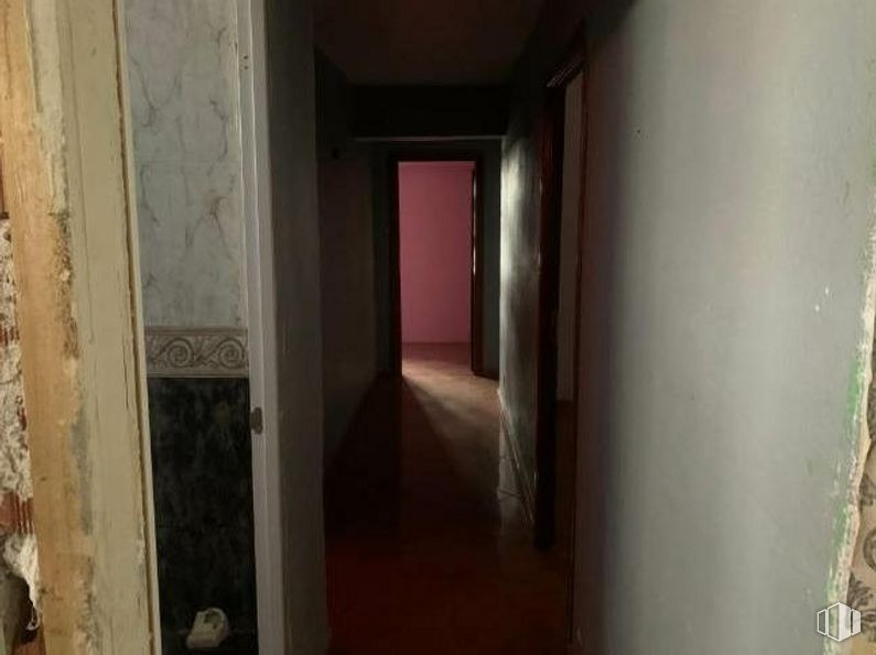 Oficina en venta en Plaza Pinazo, Villaverde, Madrid, 28021 con madera, accesorio, edificio, suelo, suelos, madera dura, techo, hall, pintura y escayola alrededor