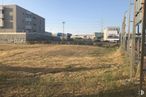 Land for sale at Avenida del Tranvía, Alcorcón, Madrid, 28925 with building, sky, property, land lot, street light, plant, electricity, neighbourhood, residential area and window around