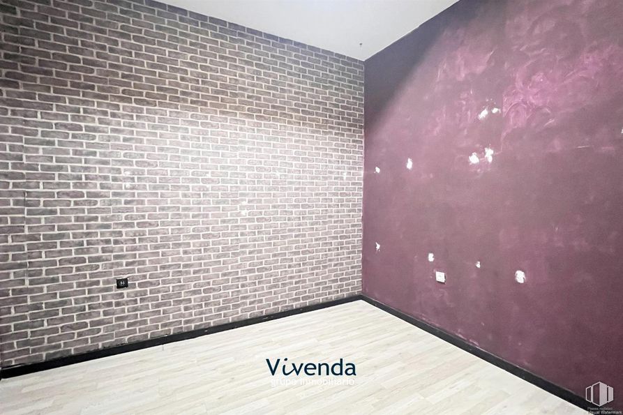 Local en alquiler y venta en Calle Soria, Móstoles, Madrid, 28934 con morado, rectángulo, madera, edificio, suelos, tintes y matices, madera dura, patrón, material compuesto y espacio alrededor