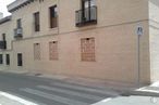 Retail for rent at Calle San Antonio, Navalcarnero, Madrid, 28600 with building, window, road surface, urban design, door, asphalt, facade, sidewalk, city and road around