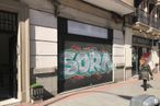 Retail for sale at Zona Moncloa-Argüelles, Moncloa - Aravaca, Madrid, 28008 with person, outerwear, building, architecture, plant, wall, art, facade, sidewalk and window around