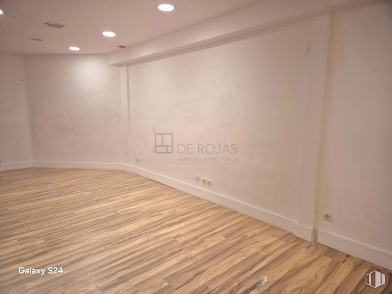 Oficina en alquiler en Zona Chamberí, Chamberí, Madrid, 28010 con suelos, suelo, suelos de madera, madera, suelo laminado, interiorismo, techo, madera dura, apartamento y tinte para madera alrededor