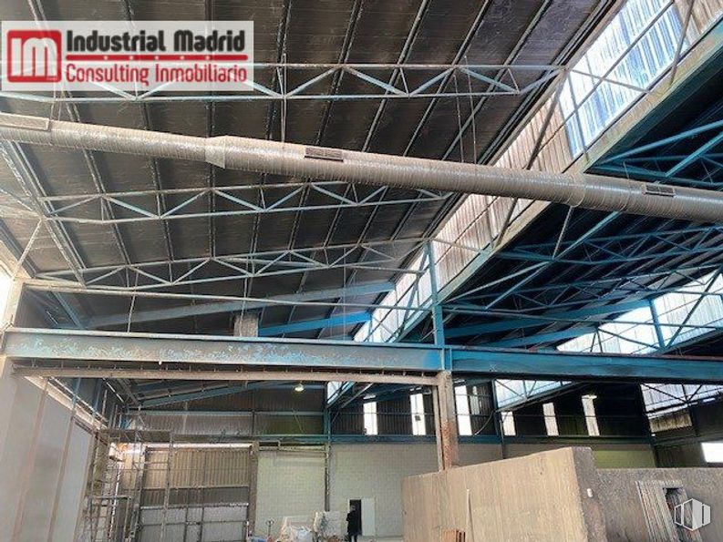 Nave en alquiler en Calle Rivas, Vicálvaro, Madrid, 28052 con viga, línea, propiedad material, material compuesto, material de construcción, sombra, techo, fachada, edificio comercial y ingeniería alrededor