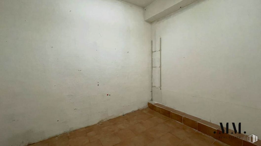 Local en venta en Calle Jacinto Verdaguer, 34, Carabanchel, Madrid, 28019 con madera, piso, suelo, accesorio, material compuesto, techo, hormigón, madera, yeso y madera contrachapada alrededor