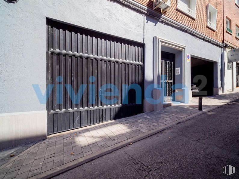 Local en venta en Calle Divino Redentor, Tetuán, Madrid, 28029 con ventana, azure, superficie de la carretera, espacio público, asfalto, pared, diseño urbano, carretera, fachada y ciudad alrededor