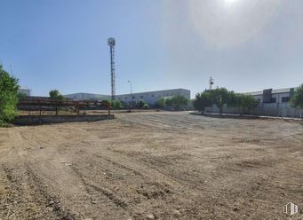 Industrial for rent at Zona Vicálvaro, Vicálvaro, Madrid, 28052 with landscape, land lot, plain, soil and dirt road around