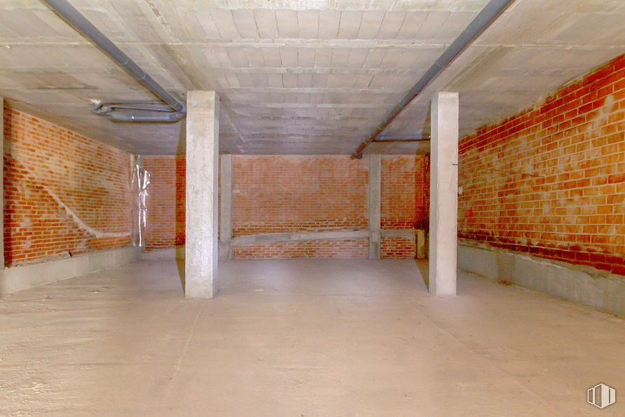 Local en venta en Calle Dinamarca, Meco, Madrid, 28880 con edificio, hall, madera, suelo, suelos, línea, ladrillo, albañilería, material de construcción y arte alrededor