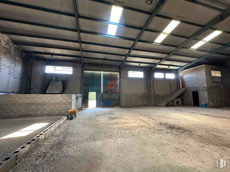 Industrial for sale at Camino Prado Tejar, Arcas del Villar, Cuenca, 16193 with floor, flooring, ceiling, building material, concrete, warehouse, daylighting, hall, beam and plywood around