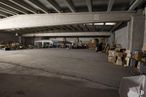 Industrial for sale at Zona empresarial, Arroyomolinos, Madrid, 28939 with floor, flooring, ceiling, hall, parking, fluorescent lamp, parking lot, beam, warehouse and cleanliness around