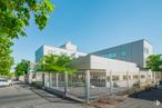 Office for rent at Avenida Industria, 37, Tres Cantos, Madrid, 28760 with building, sky, plant, tree, shade, urban design, residential area, real estate, condominium and facade around