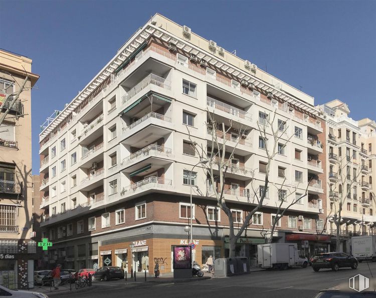 Local en alquiler en Paseo Delicias, Arganzuela, Madrid, 28045 con edificio, coche, cielo, propiedad, ventana, diseño urbano, bloque de pisos, condominio, barrio y zona residencial alrededor