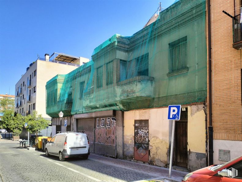 Suelo en venta en Calle María Bosch, 7, Puente de Vallecas, Madrid, 28053 con coche, ventana, puerta, vehículo terrestre, cielo, propiedad, edificio, vehículo, infraestructura y neumático alrededor