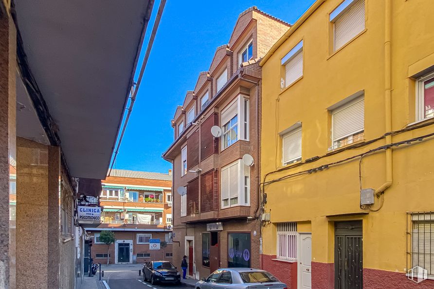 Local en venta en Calle San Fernando, 1, Leganés, Madrid, 28917 con coche, ventana, edificio, vehículo terrestre, cielo, rueda, vehículo, infraestructura, neumático y amarillo alrededor