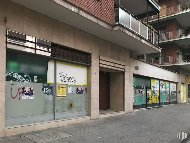 Local en alquiler en Calle Panamá, 14, Chamartín, Madrid, 28036 con edificio, fachada, ciudad, gas, arte, área metropolitana, material compuesto, accesorio, carretera y hormigón alrededor