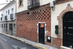 Retail for rent at Calle Pizarro, 31, Pedrezuela, Madrid, 28723 with window, door, building, road surface, brickwork, wood, brick, neighbourhood, asphalt and residential area around