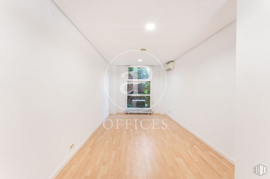 Oficina en venta en Avenida Pío XII, Chamartín, Madrid, 28016 con edificio, madera, accesorio, suelos, suelo, casa, madera dura, tinte para madera, suelo laminado y pintura alrededor