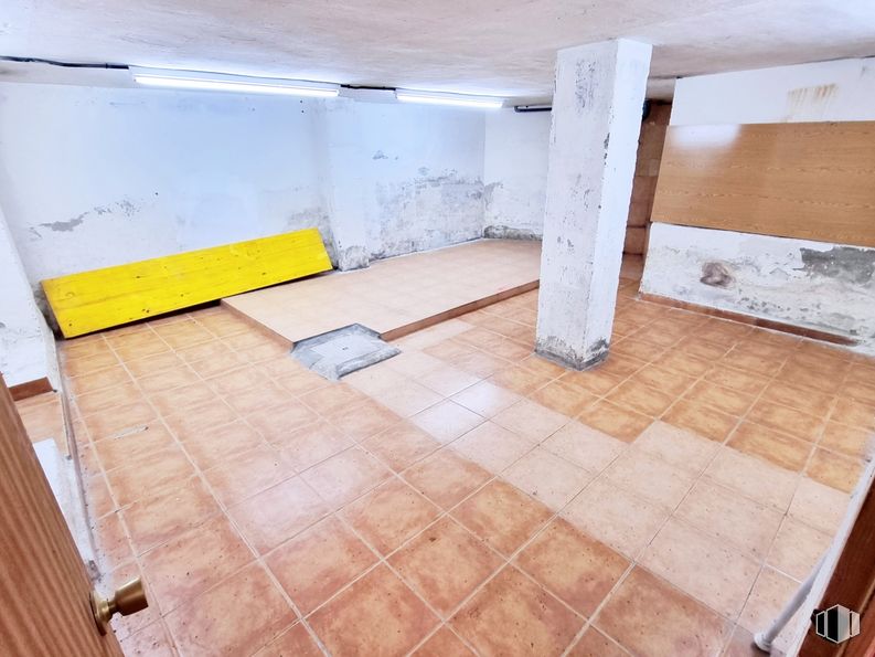 Local en alquiler y venta en Calle Federico García Lorca, 3, Mejorada del Campo, Madrid, 28840 con madera, diseño de interiores, pavimentos, piso, material de construcción, material compuesto, madera, gas, techo y accesorio alrededor