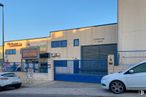 Industrial for sale & for rent at Calle Joaquín Sorolla, Rivas-Vaciamadrid, Madrid, 28529 with wheel, car, automotive parking light, tire, land vehicle, sky, vehicle, automotive tire, asphalt and automotive lighting around