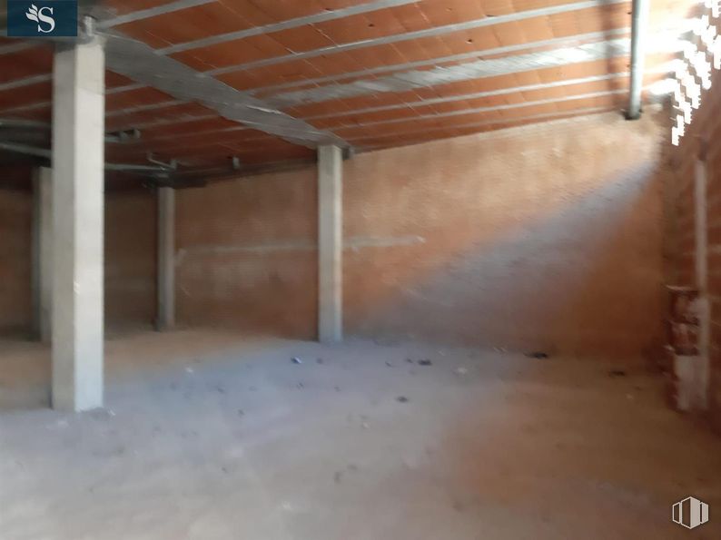 Local en venta en Calle Carrera del Mediodía, Morata de Tajuña, Madrid, 28530 con propiedad, madera, suelo, suelos, pared, inmobiliario, techo, hall, material compuesto y madera dura alrededor