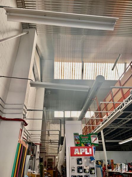 Industrial for rent at Calle Madera, Rivas-Vaciamadrid, Madrid, 28529 with packaged goods, architecture, retail, ceiling, publication, beam, facade, wood, commercial building and metal around