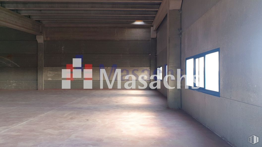 Industrial for sale at Zona industrial Sur Occidental, Móstoles, Madrid, 28938 with window, fixture, floor, flooring, composite material, art, ceiling, wood, concrete and space around