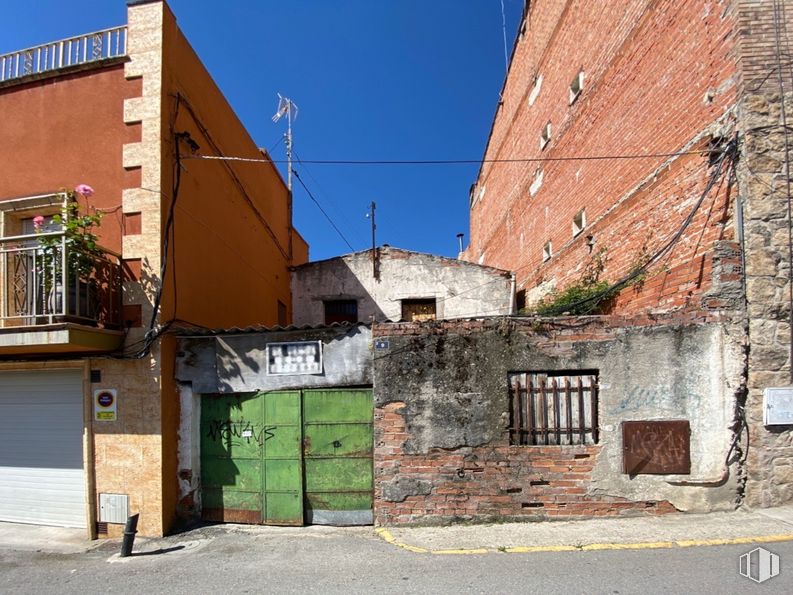 Suelo en venta en Calle Salud, 9, El Molar, Madrid, 28710 con puerta, ventana, cielo, edificio, propiedad, accesorio, madera, casa, superficie de carretera y barrio alrededor