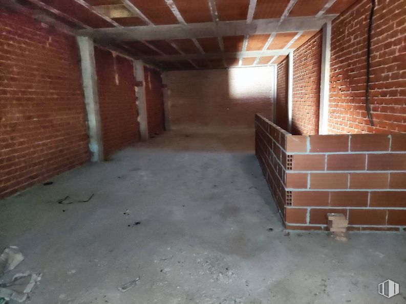 Local en venta en Calle Capitán Miranda, Miguel Esteban, Toledo, 45830 con albañilería, madera, ladrillo, suelo, suelos, material de construcción, edificio, hall, casa y madera dura alrededor