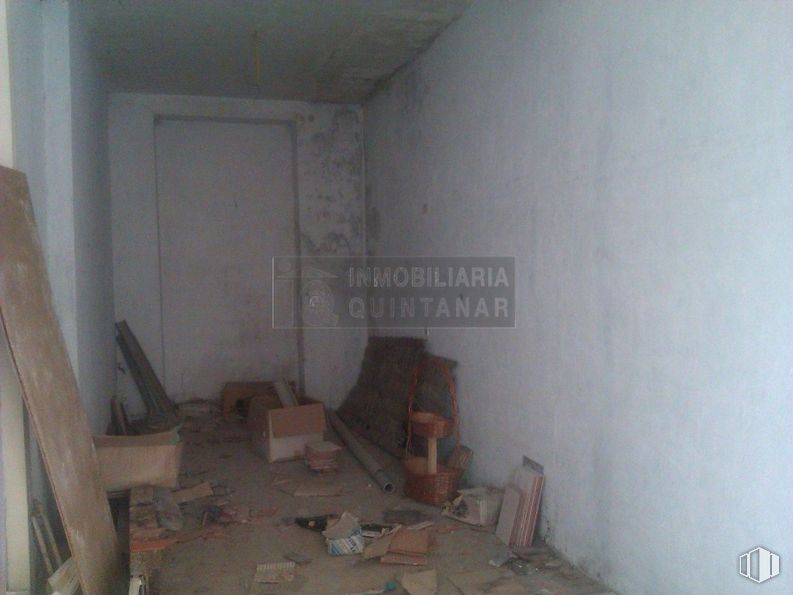 Retail for sale at Calle San Isidro, 11, Quintanar de la Orden, Toledo, 45800 with wood, building, house, flooring, fixture, composite material, building material, gas, hardwood and room around