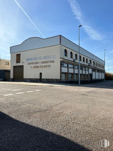 Industrial for sale at Camino Viejo Oropesa, s/n, Talavera de la Reina, Toledo, 45600 with building, sky, daytime, cloud, street light, architecture, wall, asphalt, facade and city around