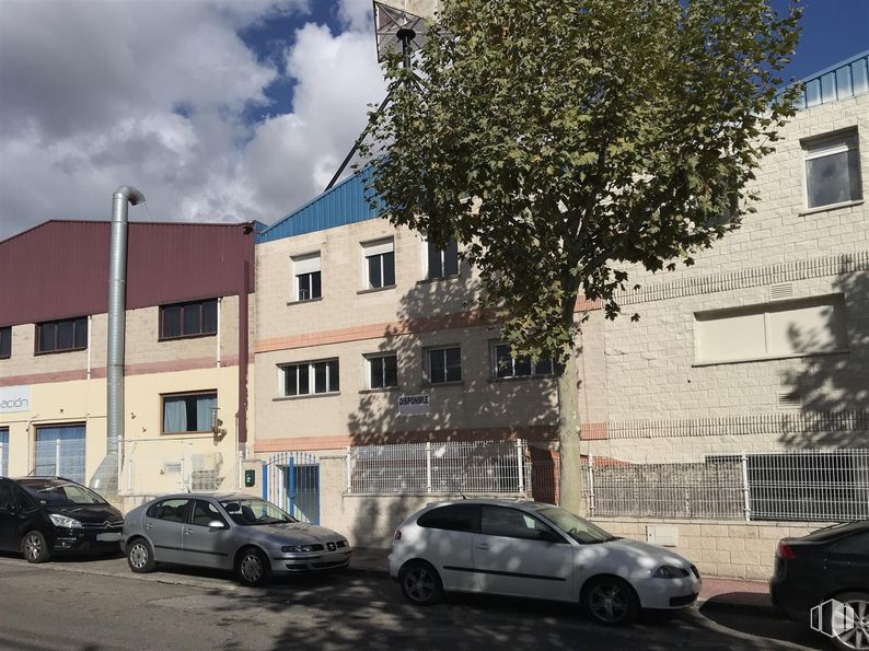 Nave en venta en Calle Alquimia, 14, Móstoles, Madrid, 28933 con coche, edificio, rueda, neumático, vehículo terrestre, luz de estacionamiento, vehículo, propiedad, nube y ventana alrededor