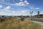 Land for sale at Calle Ramón de Francisco, S/N, Ávila, 05004 with street light, cloud, sky, plant, natural landscape, land lot, vegetation, tree, horizon and grass around