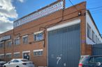 Industrial for rent at Calle Estaño, Arganda del Rey, Madrid, 28500 with car, door, window, tire, wheel, automotive parking light, sky, land vehicle, vehicle and cloud around