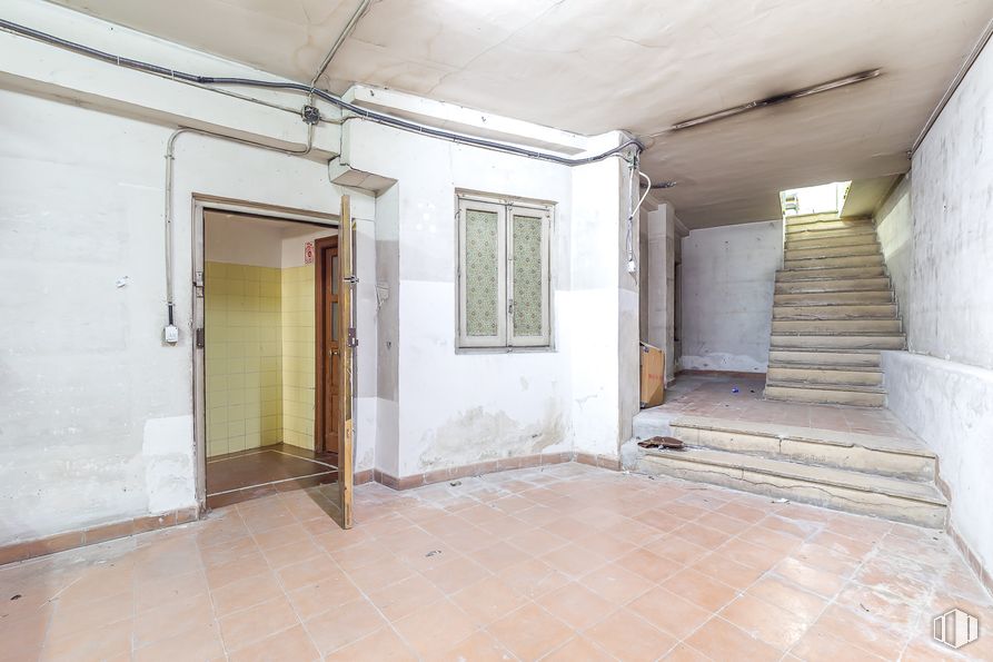 Local en venta en Calle Marqués de Urquijo, Moncloa - Aravaca, Madrid, 28008 con ventana, puerta, accesorio, madera, suelo, suelos, hall, techo, edificio y material compuesto alrededor