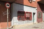 Local en venta en Zona centro Torrejón, Fuenlabrada, Madrid, 28944 con ventana, edificio, pintura, accesorio, arte, grafiti, madera, asfalto, planta y fuente alrededor