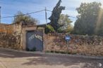 Land for sale at Centro urbano, Valdemorillo, Madrid, 28210 with door, plant, sky, cloud, building, road surface, tree, land lot, asphalt and residential area around