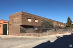 Office for sale at Calle Metales, 19, Humanes de Madrid, Madrid, 28970 with building, house, sky, window, brick, brickwork, asphalt, real estate, facade, road surface, commercial building and city around