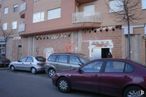 Retail for rent at Zona Avenida de los Reyes Católicos, Cuenca, 16003 with car, wheel, window, building, tire, automotive parking light, land vehicle, vehicle, property and plant around