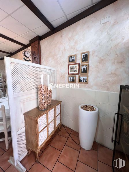 Local en alquiler en Zona Centro, Illescas, Toledo, 45200 con ebanistería, propiedad, madera, interiorismo, arquitectura, accesorios de fontanería, suelos, suelo, casa y ventana alrededor