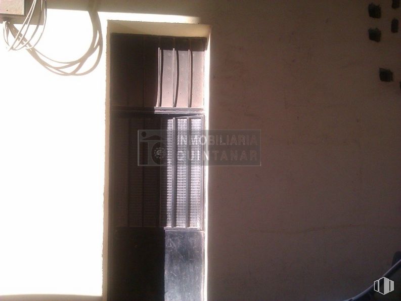 Retail for sale at Calle San Isidro, 11, Quintanar de la Orden, Toledo, 45800 with lighting, fixture, wood, gas, curtain, door, tints and shades, rectangle, glass and metal around