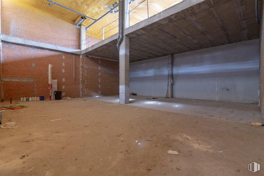 Local en alquiler y venta en Calle Pablo Picasso, Alcorcón, Madrid, 28922 con hall, madera, suelo, suelos, material compuesto, edificio, hormigón, techo, haz y material de construcción alrededor