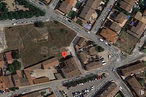 Land for sale at Calle Soledad, 20, Meco, Madrid, 28880 with building, infrastructure, map, car, land lot, urban design, neighbourhood, residential area, line and landscape around