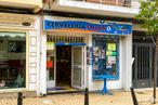 Retail for sale at Calle San Vicente, 32, Getafe, Madrid, 28901 with door, property, building, fixture, window, architecture, facade, city, gas and house around