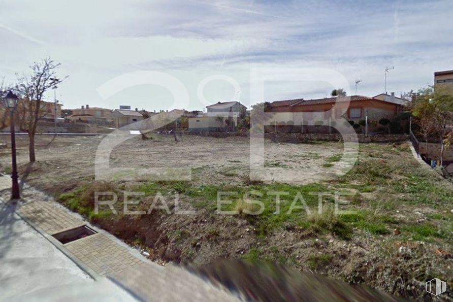 Suelo en venta en Paseo del Observatorio, 12, Guadalajara, 19141 con casa, cielo, planta, nube, lote de tierra, árbol, asfalto, diseño urbano, superficie de carretera y área residencial alrededor