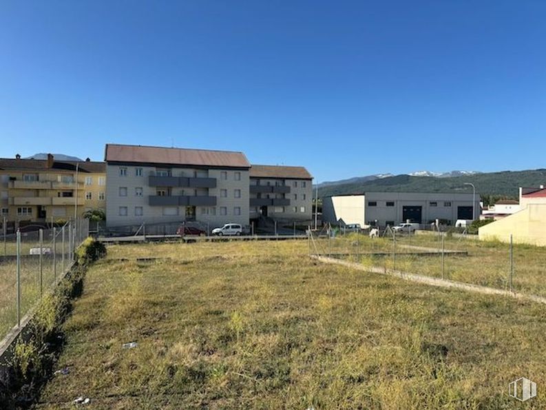 Suelo en venta en Calle Pineda, El Barco de Ávila, Ávila, 05600 con edificio, cielo, lote de terreno, hierba, paisaje, zona residencial, zona rural, llano, inmobiliario y fachada alrededor