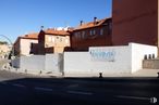 Land for sale at Plaza Santos Juarranz, 6, Los Santos de la Humosa, Madrid, 28817 with sky, building, window, house, road surface, asphalt, neighbourhood, residential area, facade and tints and shades around