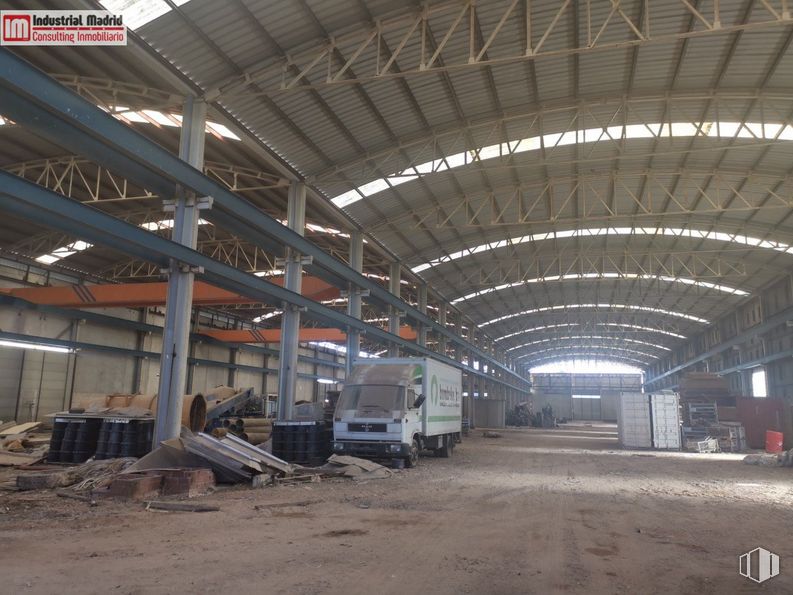 Industrial for sale at Zona Estación, Seseña, Toledo, 45223 with truck, building, tire, beam, wheel, wood, engineering, metal, ceiling and parking around