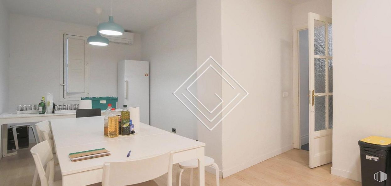 Oficina en venta en Calle Monte Esquinza, Chamberí, Madrid, 28010 con contenedor de basura, lámpara, alumbrado, mesa, mesa, madera, accesorio, suelos, suelo y interiorismo alrededor