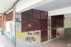 Retail for sale at Casco urbano, Alcobendas, Madrid, 28100 with handwriting, wood, art, wall, house, building, facade, brickwork, brick and paint around