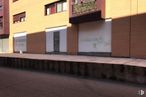 Retail for sale at Calle Carrero Blanco, Las Ventas de Retamosa, Toledo, 45183 with window, building, road surface, asphalt, wood, flooring, real estate, city, facade and urban design around