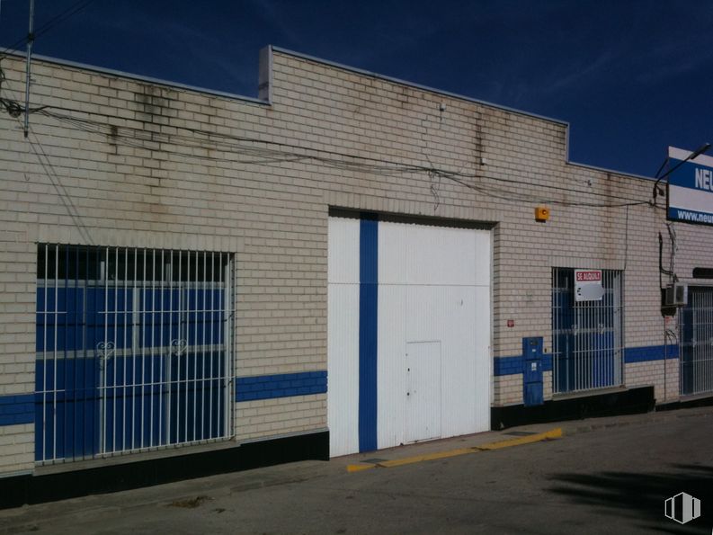 Nave en alquiler en Calle Torrijos, s/n, Gerindote, Toledo, 45518 con ventana, puerta, edificio, propiedad, cielo, asfalto, pared, albañilería, accesorio y ladrillo alrededor